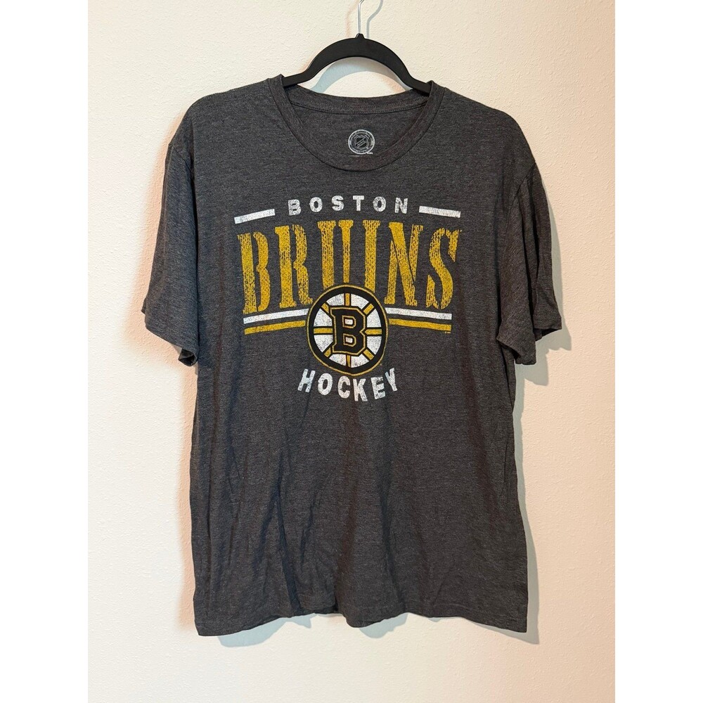 Boston Bruins NHL Hockey G-III by Carl Banks Graphic Logo Tee Men’s Size XL
